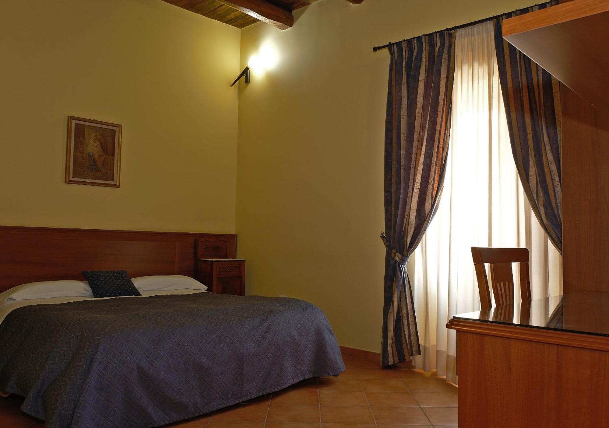 Conte Spencer Bed and Breakfast Caserta Vecchia Εξωτερικό φωτογραφία